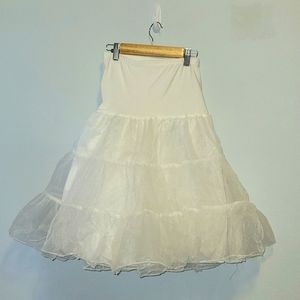 Small petticoat for dresses